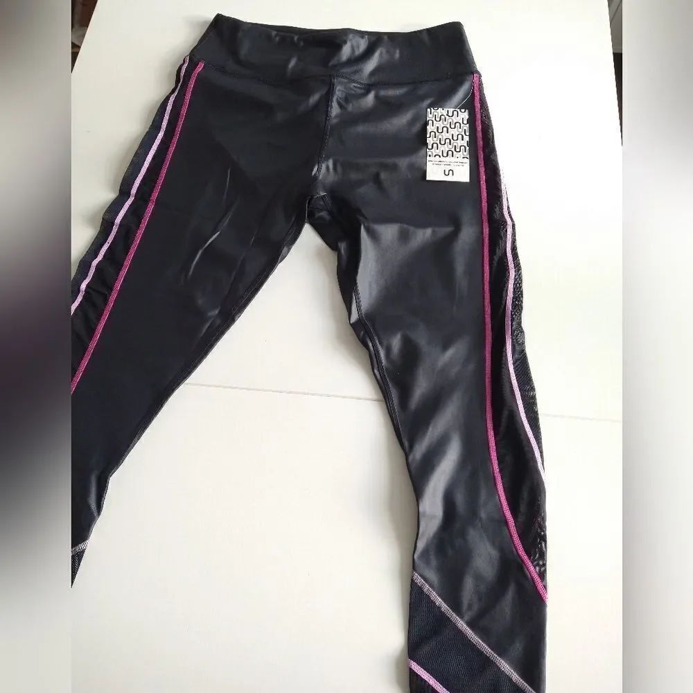 Urban Savage Leggings - Picture 3 of 15